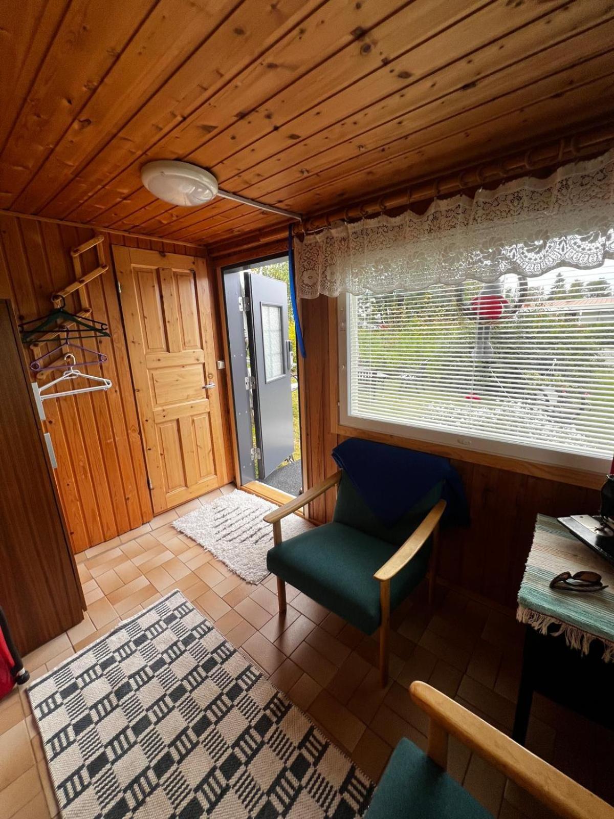 Adorable 1-Bedroom Cottage/Guesthouse In Kittilae Εξωτερικό φωτογραφία